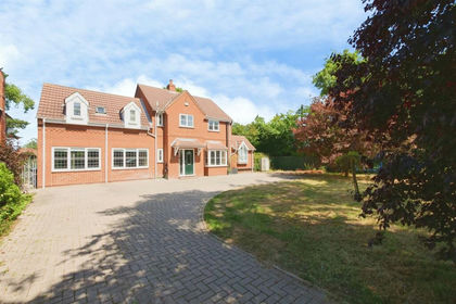 1 acre of House with Land for sale in Shipton