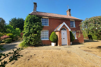 1 acre of Cottage for sale in Framsden