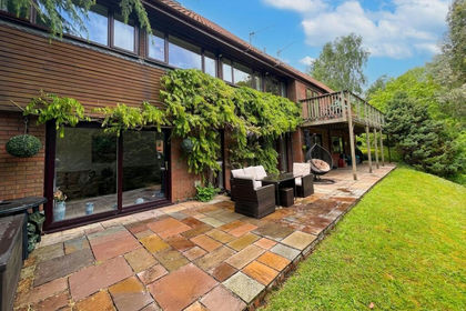 1.3 acres of House with Land for sale in Cwmbach