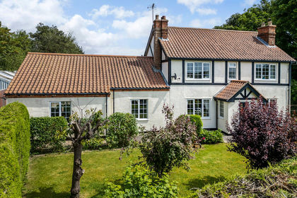 3.9 acres of House with Land for sale in Louth