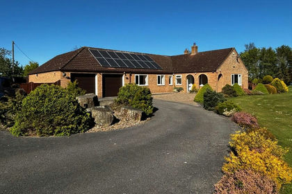 4.3 acres of House with Land for sale in Wragby