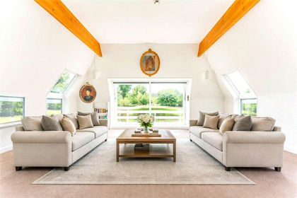 4.5 acres of House with Land for sale in Ashurst