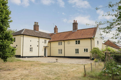 1.4 acres of House with Land for sale in Woodton