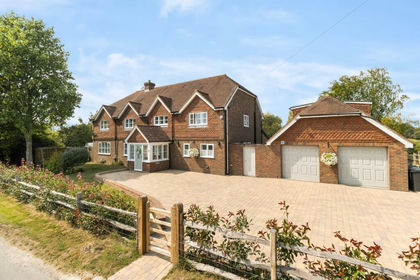 3.7 acres of Country Home for sale in Warbleton