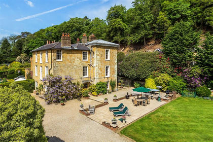 7.7 acres of House with Land for sale in Wotton