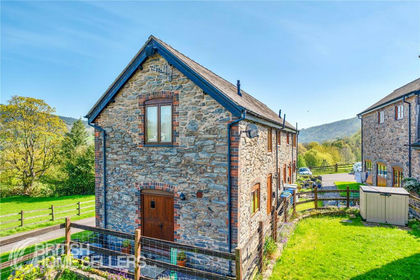 Barn Conversion for sale in Weston Rhyn