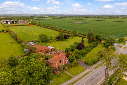 4 acres of House with Land for sale in Bassingham