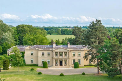 26.7 acres of Country Estate for sale in Grappenhall and Thelwall