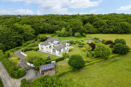 3 acres of House with Land for sale in Aldington