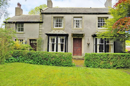 1.5 acres of Farmhouse for sale in Pilling