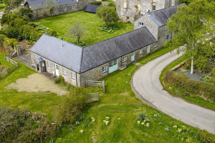 2 acres of Estate for sale in Martletwy