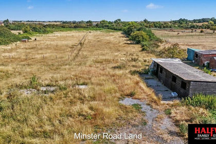 5.4 acres of Equestrian property for sale in Sittingbourne and Sheppey