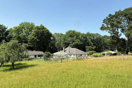 1.8 acres of Equestrian property for sale in Hyde