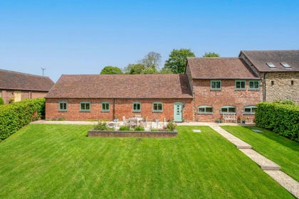 Barn Conversion for sale in Bayton