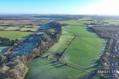 7.1 acres of Agricultural Land for sale in Bishops Waltham