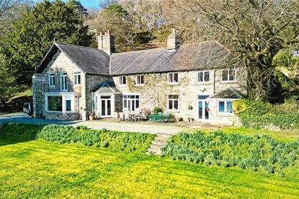 5.1 acres of House with Land for sale in Llanycil