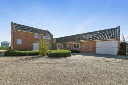 Barn Conversion for sale in Woolverstone