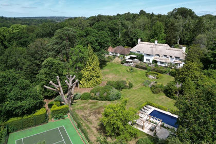2.7 acres of House with Land for sale in Farnham