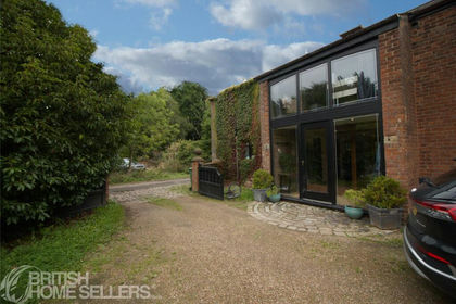 Barn Conversion for sale in Greenhalgh-with-Thistleton