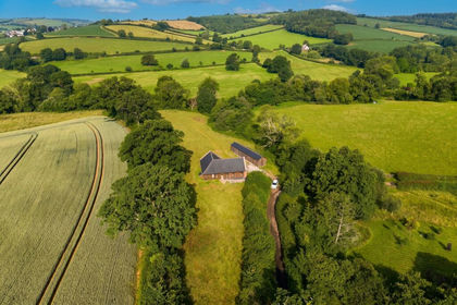 1.9 acres of House with Land for sale in Upton Hellions
