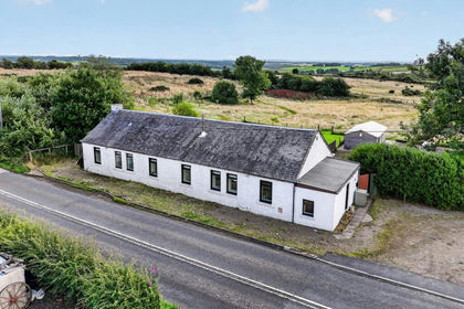 1 acre of Cottage for sale in North Ayrshire and Arran