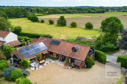 Barn Conversion for sale in Surlingham