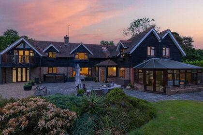 1.1 acres of House with Land for sale in Buxted