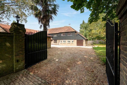 1 acre of House with Land for sale in Westham
