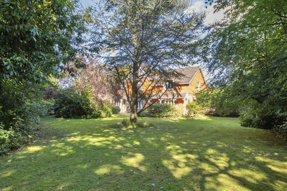 4.7 acres of House with Land for sale in Orpington