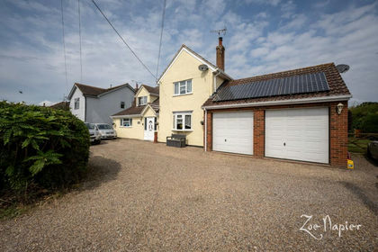 1.2 acres of House with Land for sale in Latchingdon