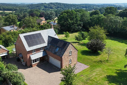 1.3 acres of House with Land for sale in Linton (Penyard Ward)