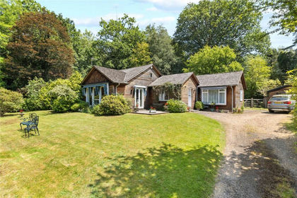 1 acre of House with Land for sale in Heathfield and Waldron