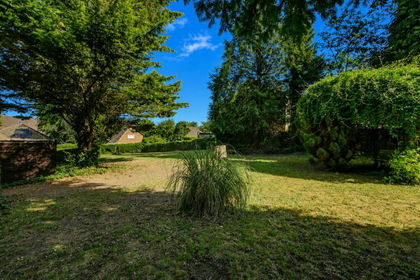 Small Plot of Land for sale in Harwell
