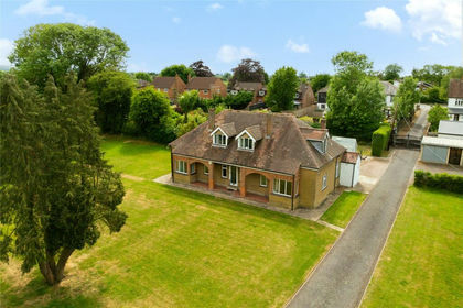3.4 acres of House with Land for sale in Weston Turville