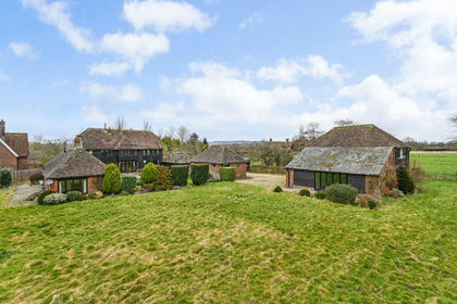 4.2 acres of Barn Conversion for sale in Hothfield