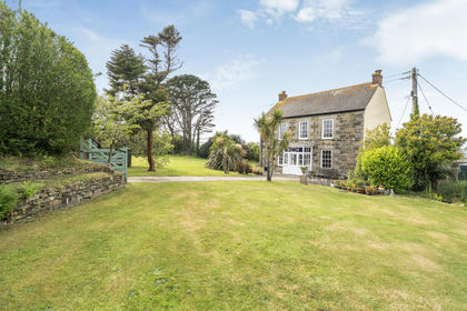 7.5 acres of Farmhouse for sale in St. Agnes