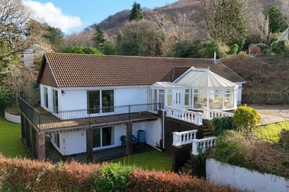 1 acre of Land for sale in Llanfoist Fawr