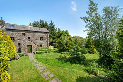 Barn Conversion for sale in Firbank