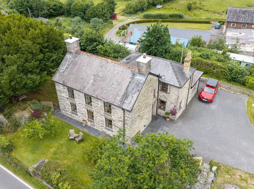 1.4 acres of House with Land for sale in Machynlleth