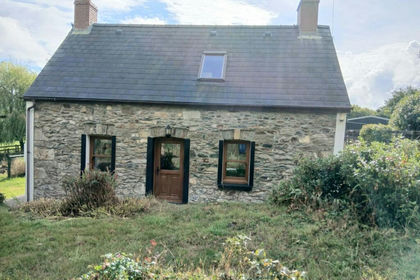 5.5 acres of Smallholding for sale in Eglwyswrw