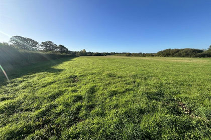 5.5 acres of Arable Land for sale in Snarestone