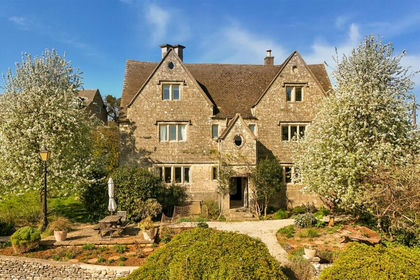 3.8 acres of Agricultural Land for sale in Whiteshill and Ruscombe