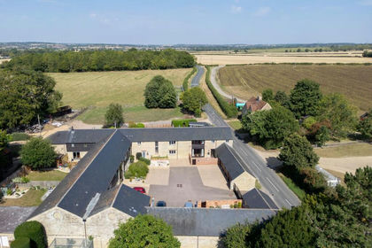 Barn Conversion for sale in Clifton Reynes