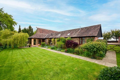 Barn Conversion for sale in Brimfield