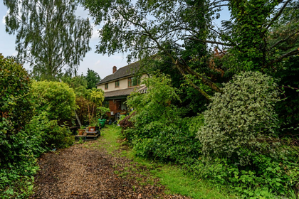 1.5 acres of House with Land for sale in Highley