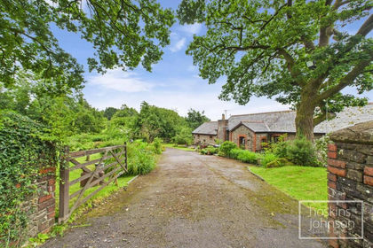 Land for sale in Ynysybwl and Coed-y-cwm