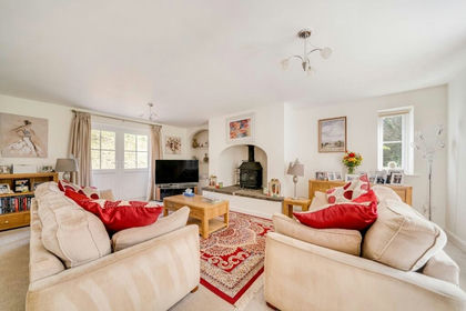 2 acres of House with Land for sale in Orleton