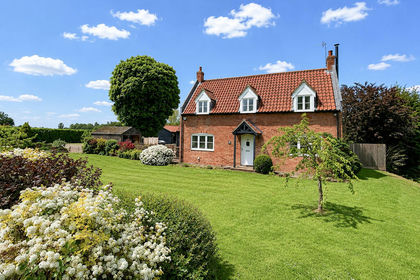 1.9 acres of House with Land for sale in Donington