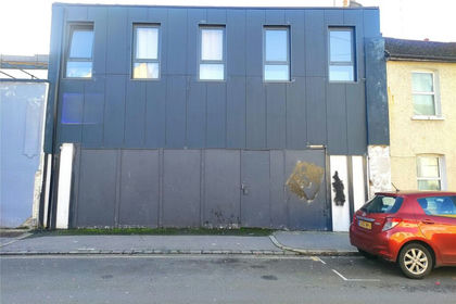 Commercial Land for sale in Croydon West