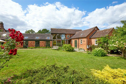 Barn Conversion for sale in Grandborough